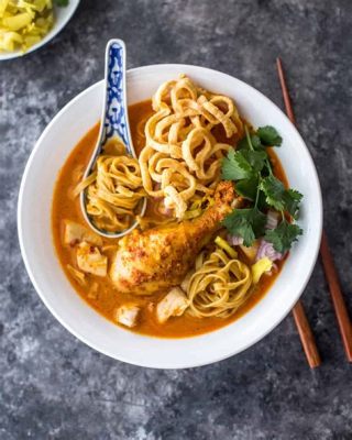  Khao Soi: Uma Sinfonia Picante de Carnes Macias e Noodles Cremosos em Chiang Mai!